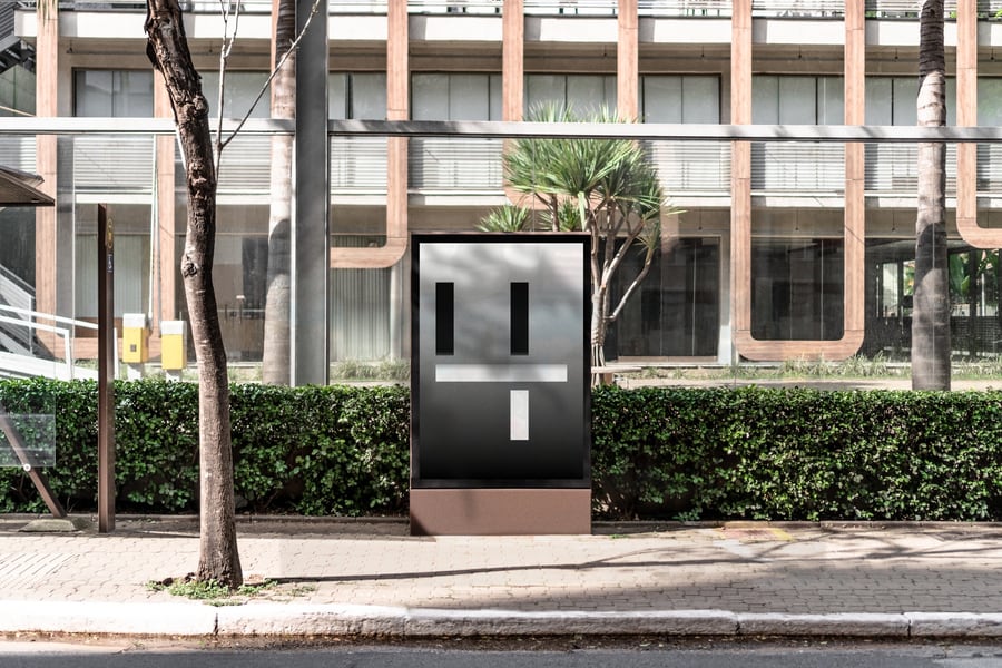 Street totem — 004