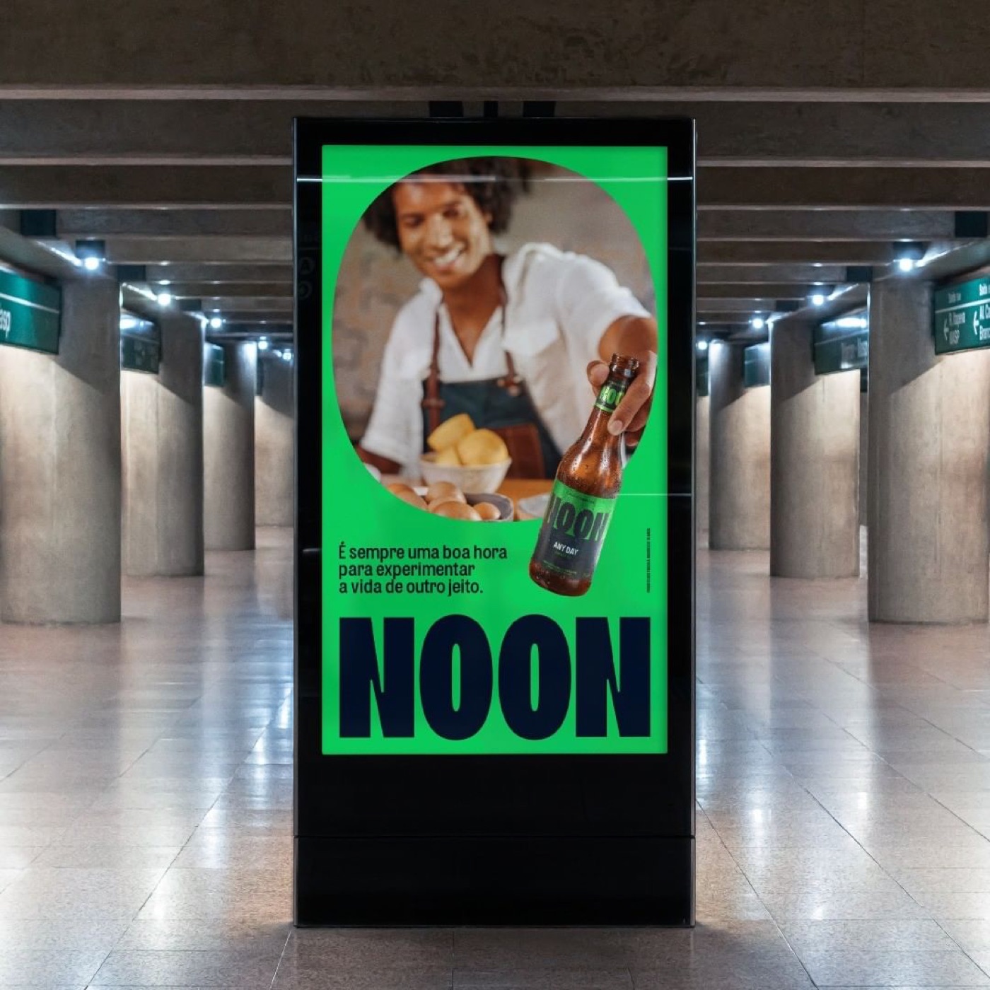 Noon — Station totem
